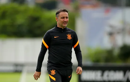 Vitor Pereira lamenta empate do Corinthians: ‘Sensação de que perdemos 2 pontos’