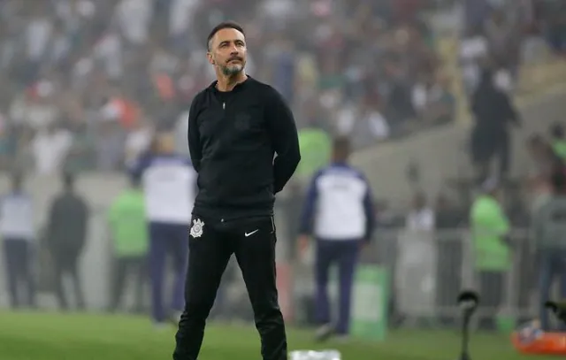 Flamengo anuncia acerto com treinador Vítor Pereira para comandar time em 2023