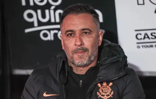 Vítor Pereira rodará elenco do Corinthians mirando final: ‘Para não chegar