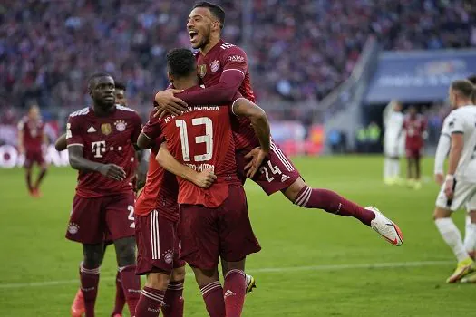 Bayern goleia Hoffenheim e não dá chance para ultrapassagem do Borussia