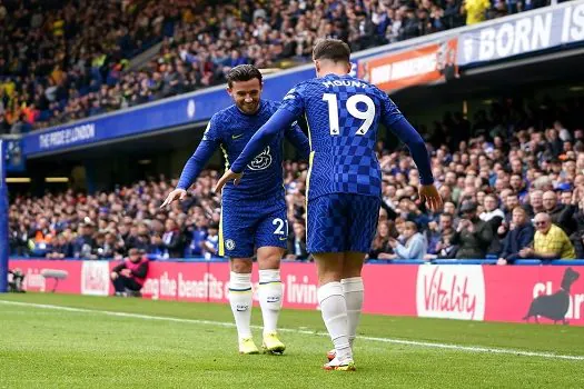 Com três gols de Mount, Chelsea faz sete no Norwich e segue tranquilo na ponta