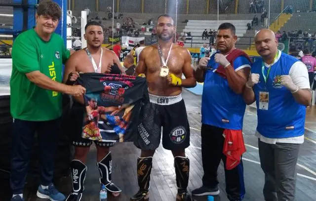 Atletas de Ribeirão Pires conquistam vaga para Campeonato Brasileiro de Kickboxing