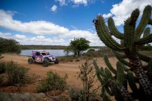 Vitória de Lélio Jr/Weberth Moreira nos Carros T4, na primeira etapa do Rally dos Sertões