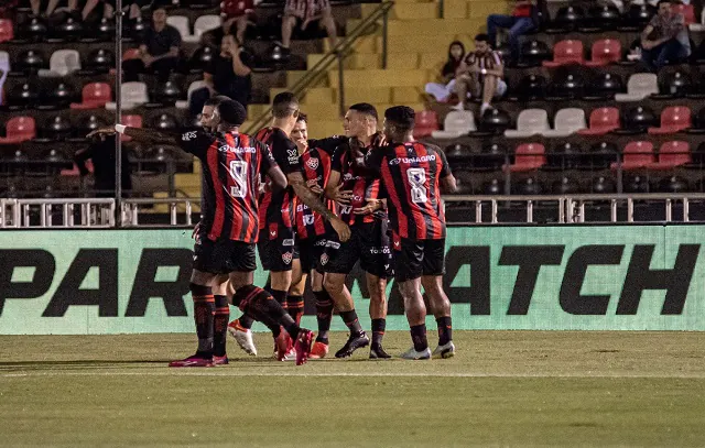 Vitória vence Botafogo-SP