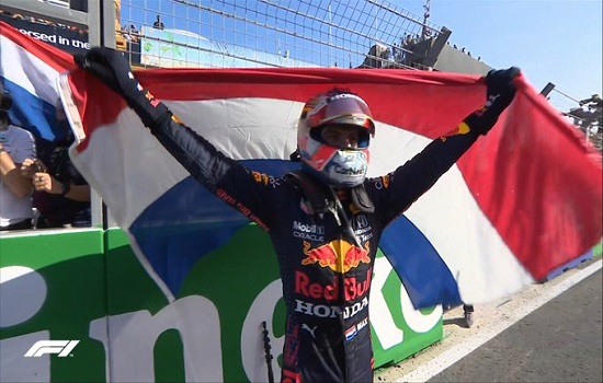 Verstappen ganha corrida caseira sem graça na Holanda e assume liderança da F1