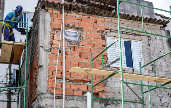 Habitação inicia em São Bernardo ações do Viver Melhor para recuperar moradias