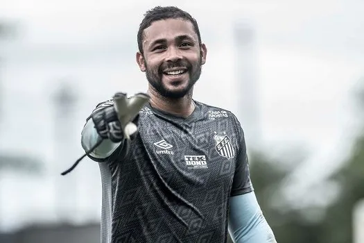 Santos renova com goleiro Vladimir até o fim de 2021