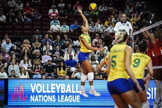 Brasileiras venceram as dominicanas por 3 sets a 1, em Bossier City, nos Estados Unidos