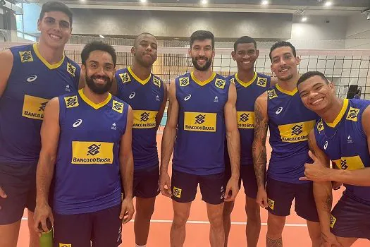 Com sete estreantes em Mundiais, seleção masculina começa a caminhada rumo ao tetra