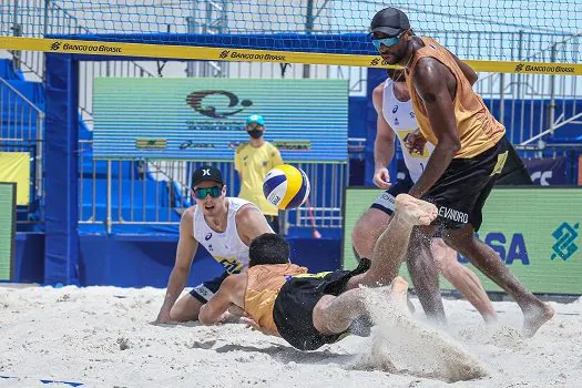 Líderes da temporada do Circuito Brasileiro disputam final feminina no Open de Itapema