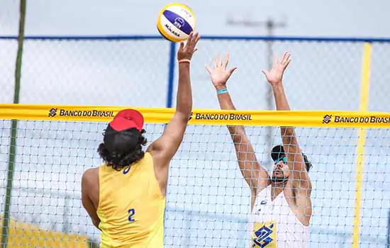 CIRCUITO BRASILEIRO: Torneio masculino começa com 16 partidas pelo qualifying