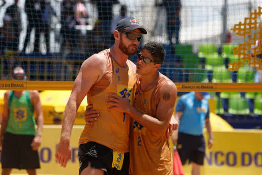 Vôlei de Praia: Alison/Álvaro e Evandro/Bruno seguem preparação intensa para Tóquio