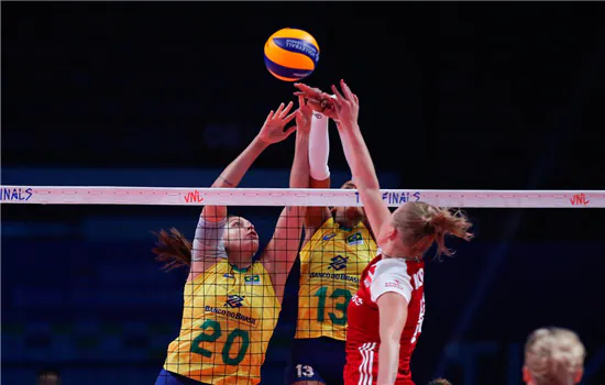 Vôlei feminino: Brasil vence Polônia e está na semifinal