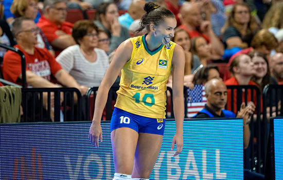 Vôlei feminino: Gabi lidera Brasil na fase final