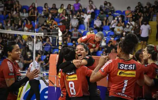 Superliga Feminina: Sesi Vôlei Bauru recebe Osasco São Cristóvão Saúde em duelo de líberos