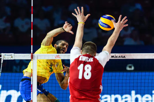 Vôlei masculino: Brasil é superado no tie break