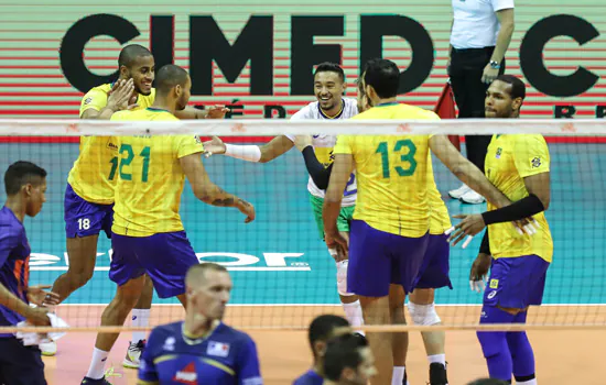 Vôlei masculino: Brasil vira o jogo vence partida contra a França