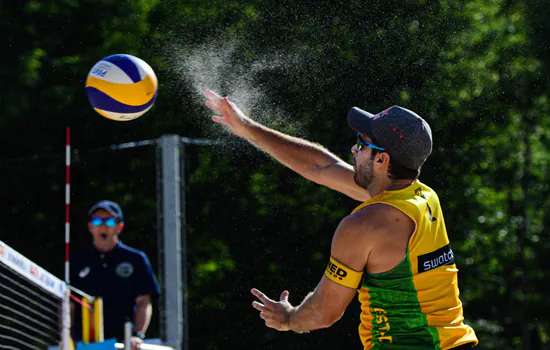 Evandro e Bruno Schmidt vão às semifinais no Major Series de Gstaad