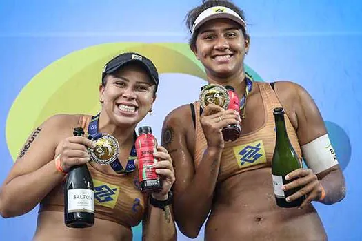 Vôlei de Praia: Em final “olímpica”, Ana Patrícia e Rebecca ficam com a vitória