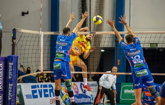 Super Vôlei Santo André derrota o atual campeão na abertura do Paulista Masculino