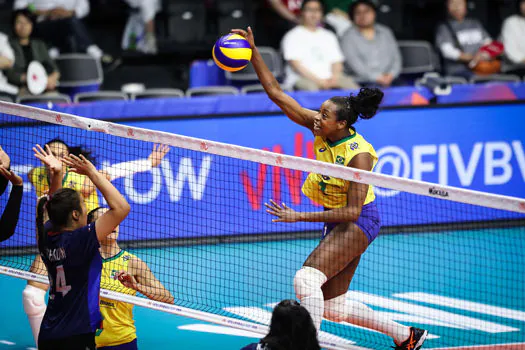 Vôlei Feminino: Brasil vence Tailândia e consegue oitava vitória