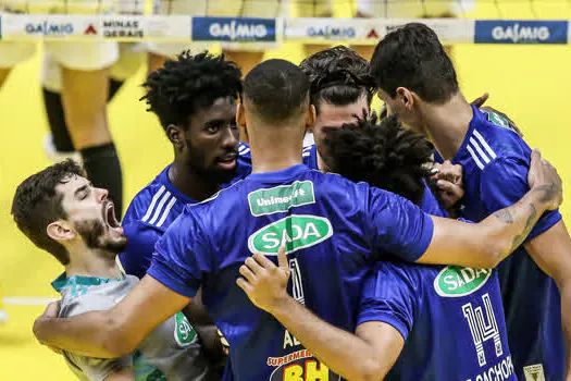 Supercopa masculina: EMS Taubaté Funvic e Sada Cruzeiro disputam título em Campo Grande