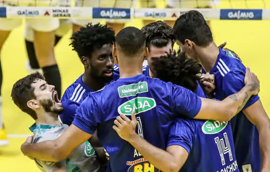 Supercopa masculina: EMS Taubaté Funvic e Sada Cruzeiro disputam título em Campo Grande