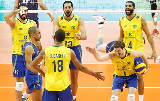 Brasil vence a Itália por 3 sets a 0 na abertura da Fase Final