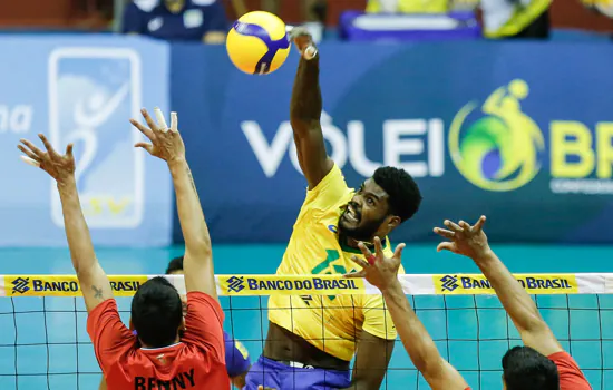 Seleção masculina de vôlei estreou com vitória no Sul-Americano