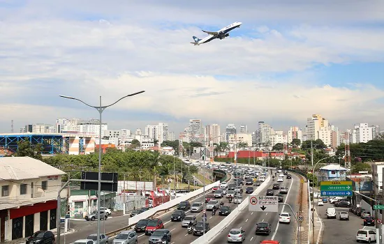 Demanda por voos domésticos tem queda de 2