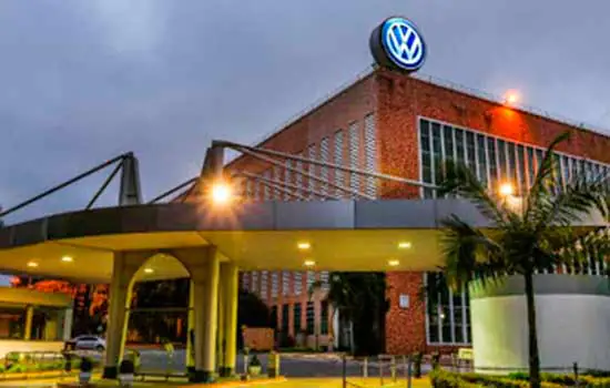 Volkswagen propõe redução de 30% na jornada e nos salários