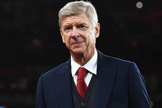 Wenger diz que Fifa poderá estrear ‘impedimento automático’ na Copa de 2022