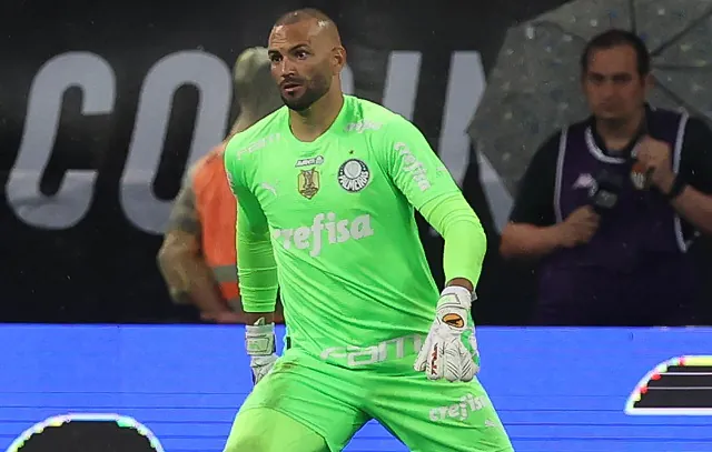 Weverton não admite tropeço contra Red Bull Bragantino: ‘Jogaremos em nossa casa’