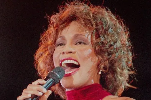 Morte da cantora Whitney Houston completa 10 anos