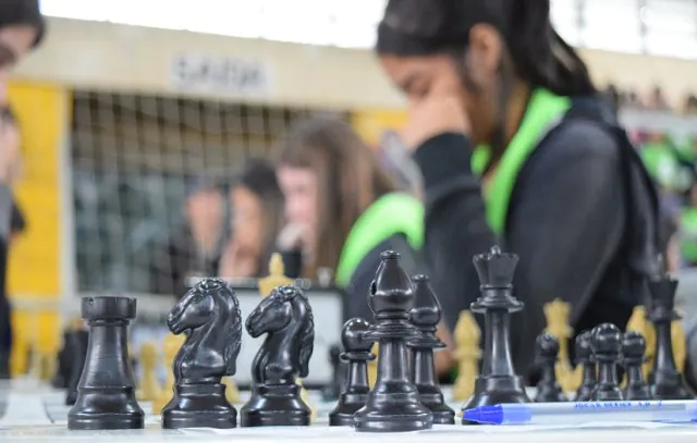 Estudantes participam da Final Municipal de Xadrez por Equipes