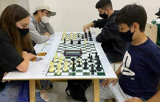 Xeque-mate: aprender xadrez ficou mais fácil com aulas gratuitas