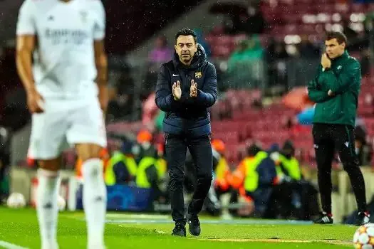 Xavi admite pressão com Real em alta: “Barcelona tem de voltar a ganhar títulos”