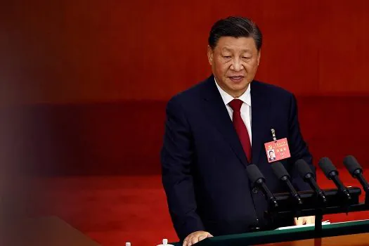 China já controla Hong Kong e pode usar força em Taiwan, diz Xi Jinping