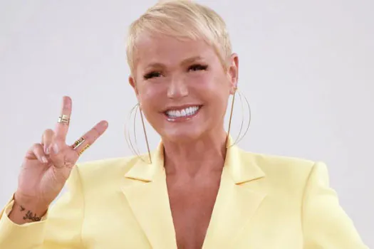 Xuxa revela como fez cirurgia plástica no nariz