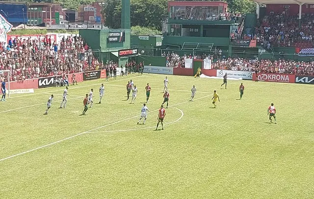 XV de Piracicaba vence Santista e larga na frente nas quartas do Paulista A2