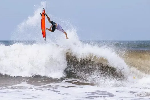 Yago Dora impressiona e avança em El Salvador ao lado de Medina, Toledo e Caio