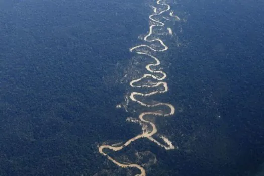 Espaço aéreo na Terra Indígena Yanomami será fechado hoje_x000D_