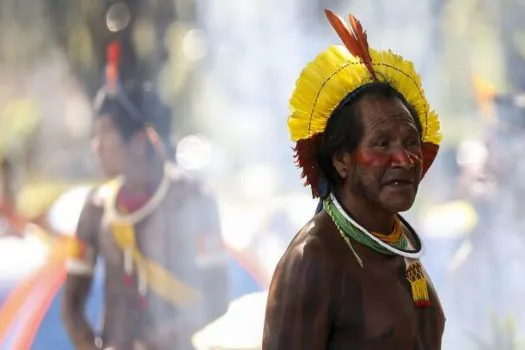 Justiça envia comitiva para resolver conflito de garimpeiros contra yanomamis