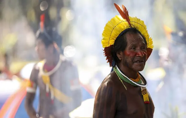 Justiça envia comitiva para resolver conflito de garimpeiros contra yanomamis