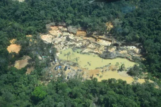 Conflito armado em terra indígena Yanomami tem indígenas e garimpeiros baleados