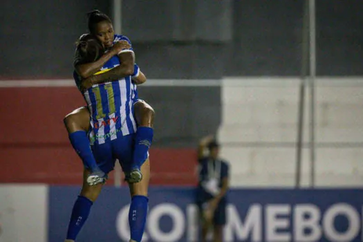 Libertadores Feminina: Avaí/Kindermann goleia por 4 a 0 Yaracuyanos em estreia