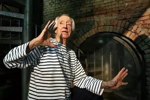 Aos 86 anos, gênio do teatro, Zé Celso morre