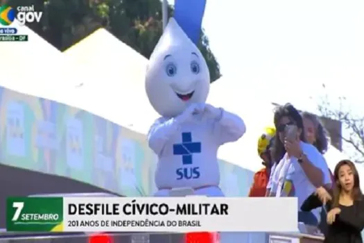 Mascote Zé Gotinha é o mais aplaudido no desfile de 7 de setembro em Brasília