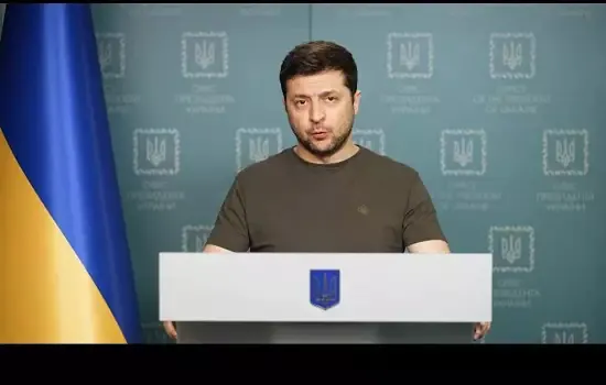 Zelensky: negociação continua para retirar militares de siderúrgica em Mariupol