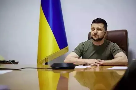 Zelensky pede que G-7 amplie apoio para encerrar guerra com Rússia este ano